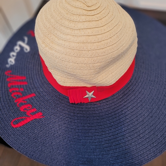 Disney Parks Laugh Love Mickey authentic "Disney  Parks" sun hat - Picture 2 of 3
